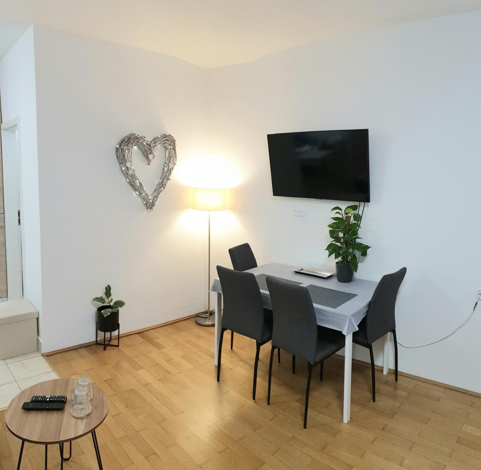 N14 Nap Apartmán